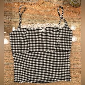 Stylish Gingham Camisole with Lace Trim